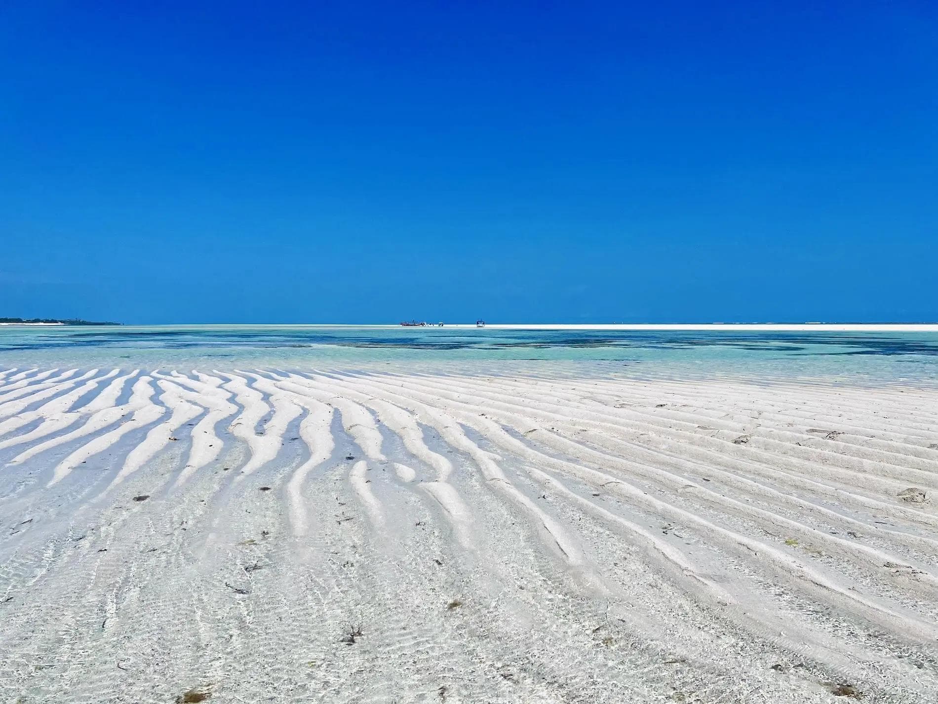 sandbanks-in-watamu-best-beautiful-beaches-klickenya