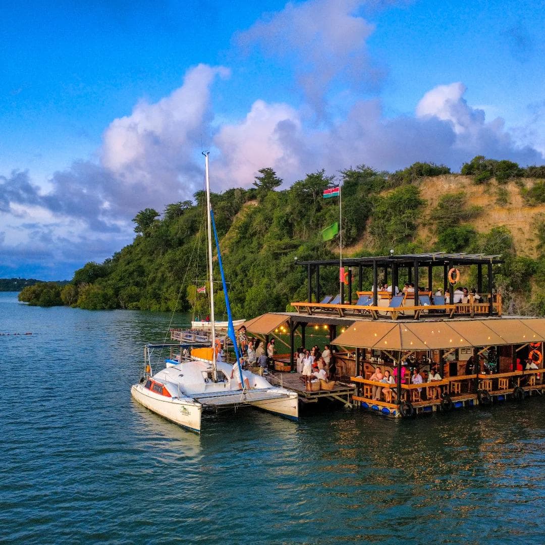 saltys-on-the-creek-floating-restaurant-kilifi-klickenya