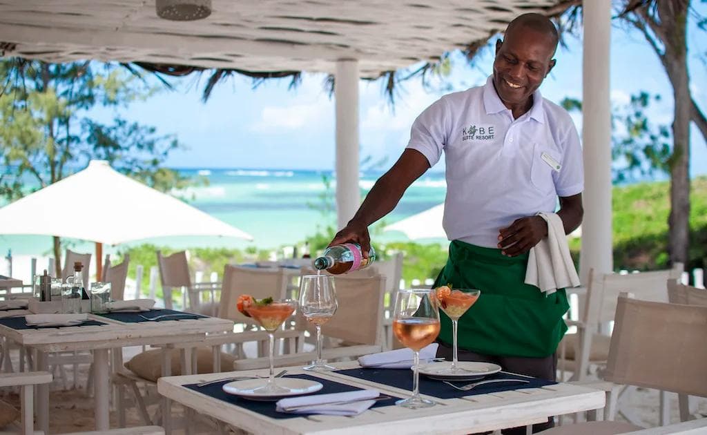 kobe-suite-resort-restaurant-watamu-klickenya