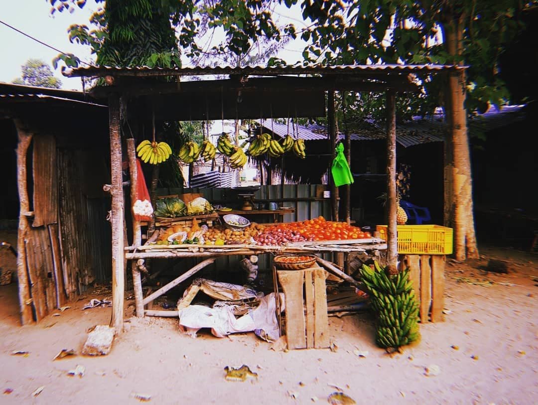 Timboni local market and street life